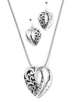 Heart Necklace and Earring SET - The Fringe Spa'Tique